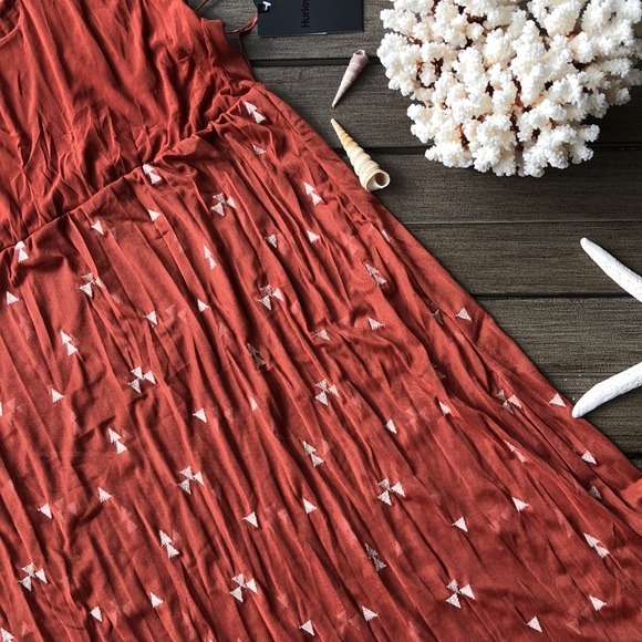 🌴🔆HURLEY- EMBROIDERED MESH COVER UP DRESS🔆🌴 - Picture 7 of 14